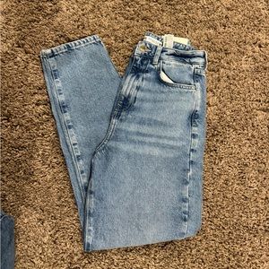Zara Mom Fit Jeans
